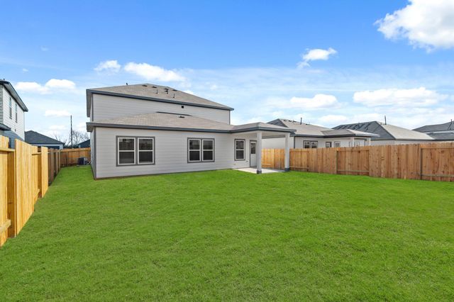 11414 Youngquist Drive, Mont Belvieu, TX 77535