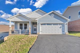 1217 Trafalgar DR, Roanoke, VA 24019