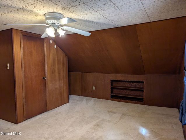 31 St George Place, Colonie, NY 12304