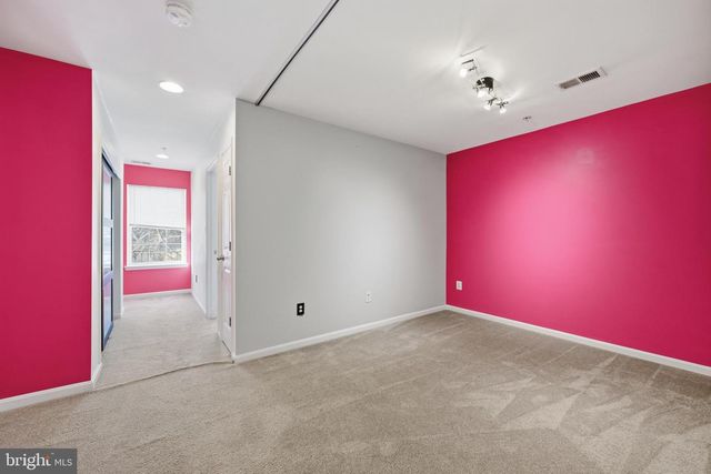 18733 FALLING RIVER DR, Gaithersburg, MD 20879