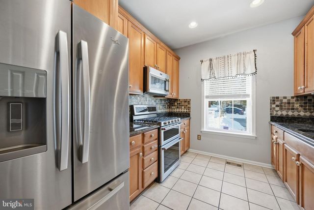 18733 FALLING RIVER DR, Gaithersburg, MD 20879