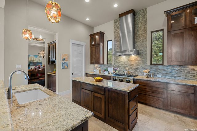 41 WOODLAND VW, Fair Oaks Ranch, TX 78015