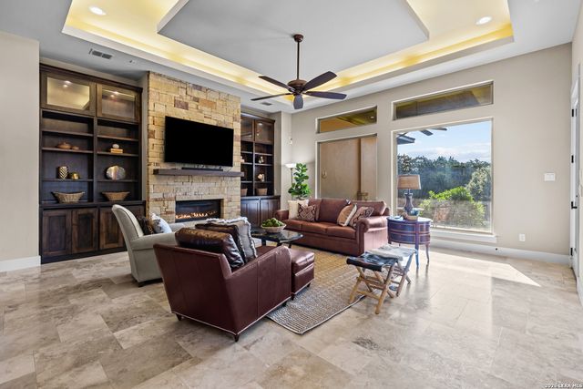 41 WOODLAND VW, Fair Oaks Ranch, TX 78015