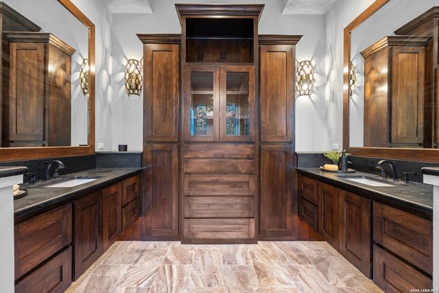 41 WOODLAND VW, Fair Oaks Ranch, TX 78015