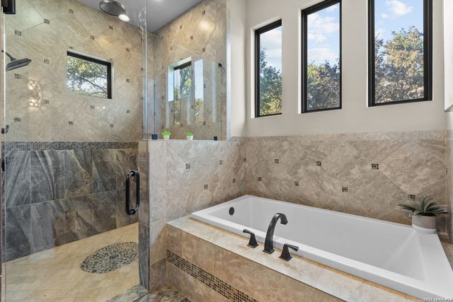 41 WOODLAND VW, Fair Oaks Ranch, TX 78015