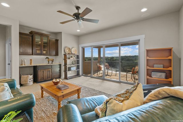 41 WOODLAND VW, Fair Oaks Ranch, TX 78015