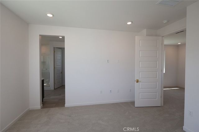 27328 Bear Paw Lane, Valencia, CA 91381