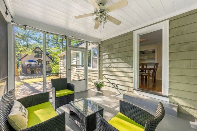 454 Eliot St, Milton, MA 02186