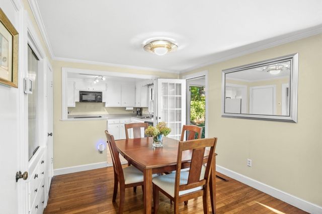 454 Eliot St, Milton, MA 02186