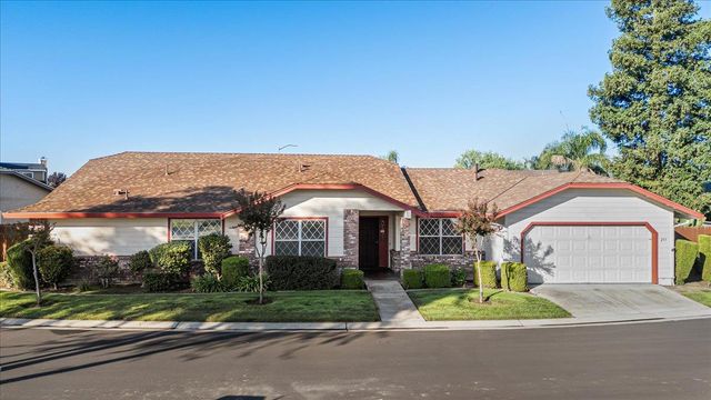277 Garden Circle Dr, Manteca, CA 95336