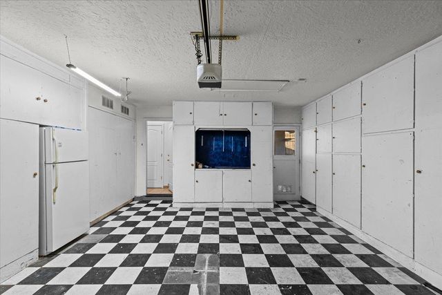 277 Garden Circle Dr, Manteca, CA 95336