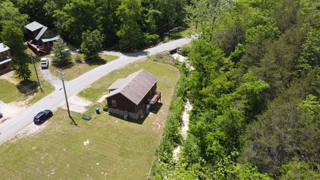 941 Peace In The Valley Road, Blue Eye, MO 65611