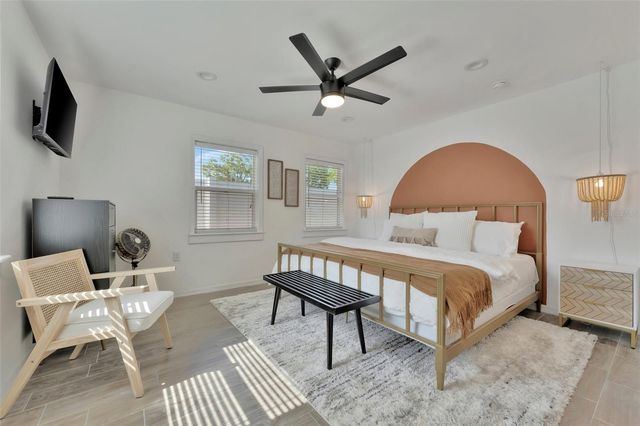 700 14TH STREET NW, Largo, FL 33770