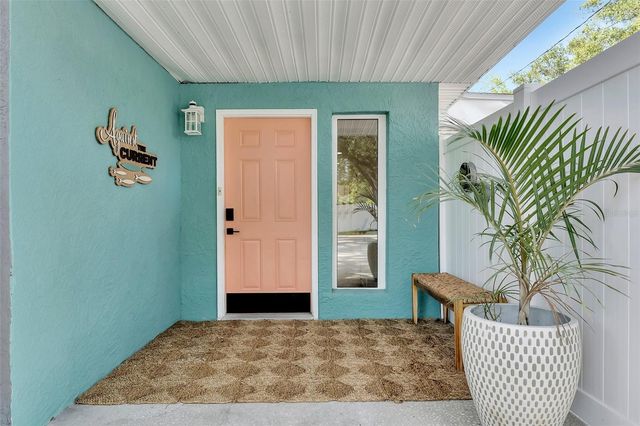 700 14TH STREET NW, Largo, FL 33770