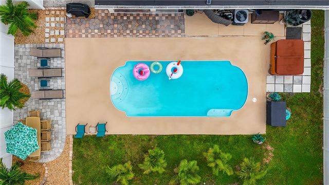 700 14TH STREET NW, Largo, FL 33770