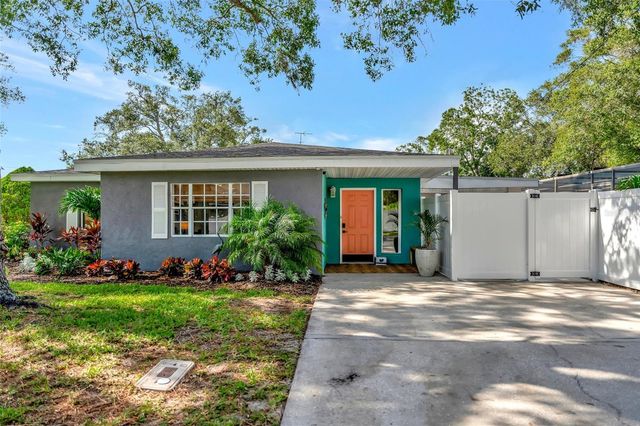 700 14TH STREET NW, Largo, FL 33770