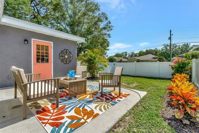 700 14TH STREET NW, Largo, FL 33770