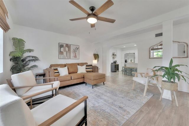 700 14TH STREET NW, Largo, FL 33770