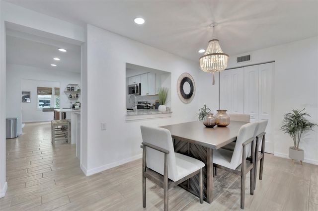 700 14TH STREET NW, Largo, FL 33770