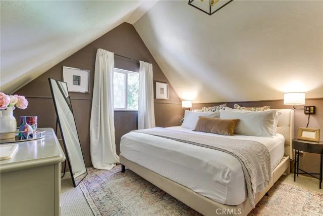 652 E Victoria Court, Lake Arrowhead, CA 92352