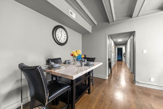 6140 S Eberhart Avenue, Chicago, IL 60637