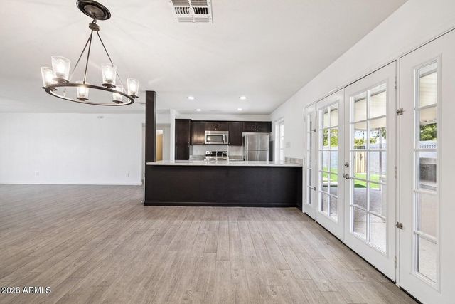 4613 S RITA Lane, Tempe, AZ 85282