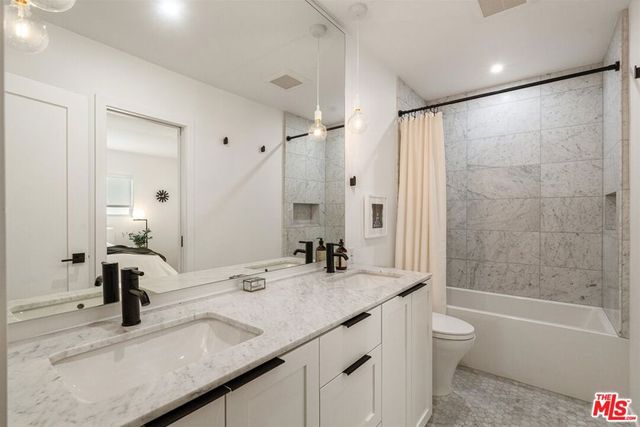 958 18th Street 5, Santa Monica, CA 90403