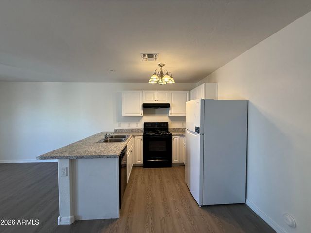 1860 S WOOTEN Street, Coolidge, AZ 85128