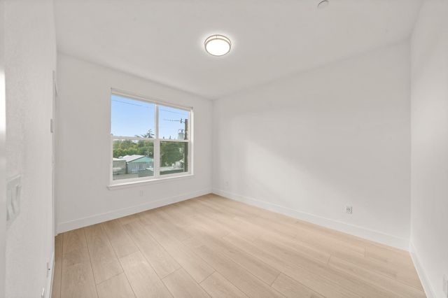 1712 20th St, Sacramento, CA 95811