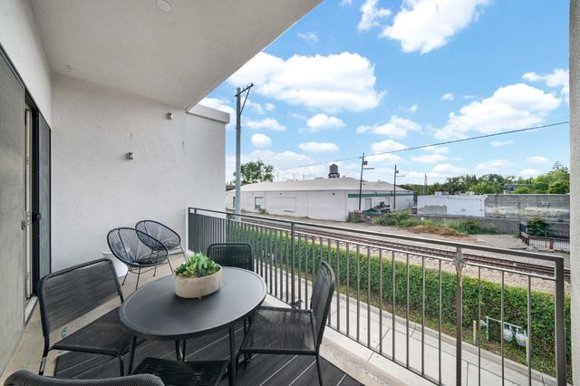 1712 20th St, Sacramento, CA 95811