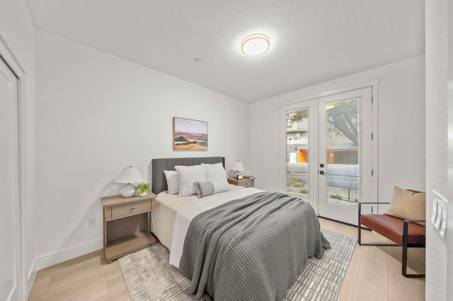 1712 20th St, Sacramento, CA 95811