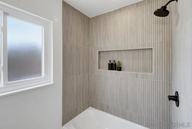 6183 Rockhurst, San Diego, CA 92120
