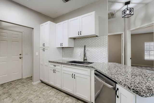 4422 Briarcrest Lane 160, Sachse, TX 75048
