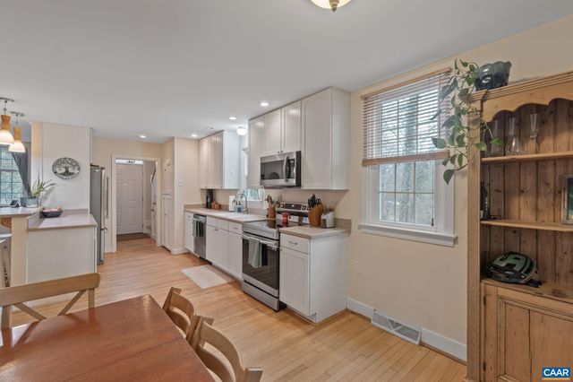 1721 SOLOMON RD, Charlottesville, VA 22901