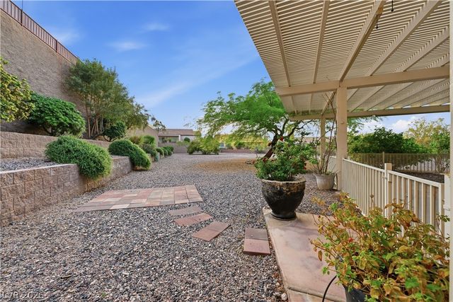 2201 Hudson Falls Court, Henderson, NV 89044