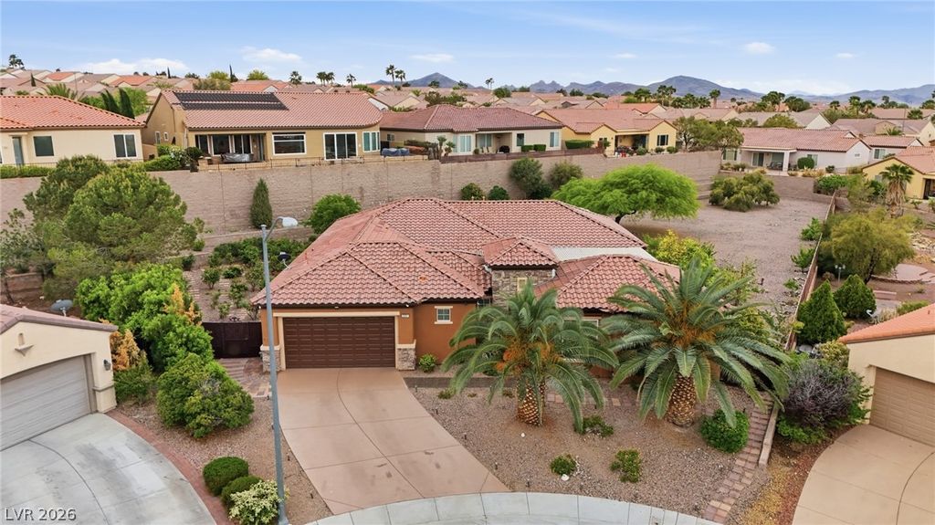 2201 Hudson Falls Court, Henderson, NV 89044