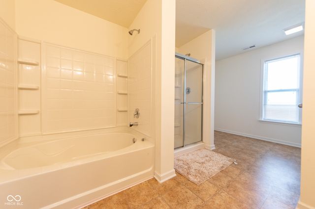 4712 Clairmont Drive, Columbus, IN 47203