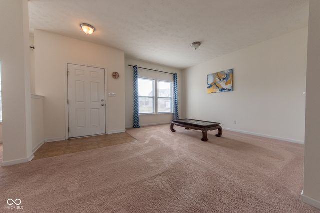 4712 Clairmont Drive, Columbus, IN 47203