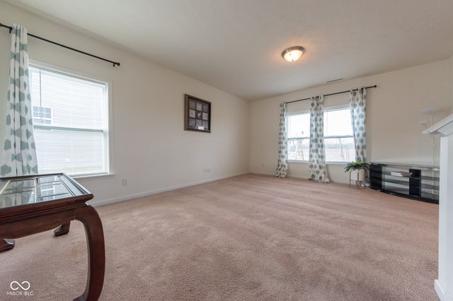 4712 Clairmont Drive, Columbus, IN 47203