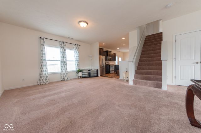 4712 Clairmont Drive, Columbus, IN 47203