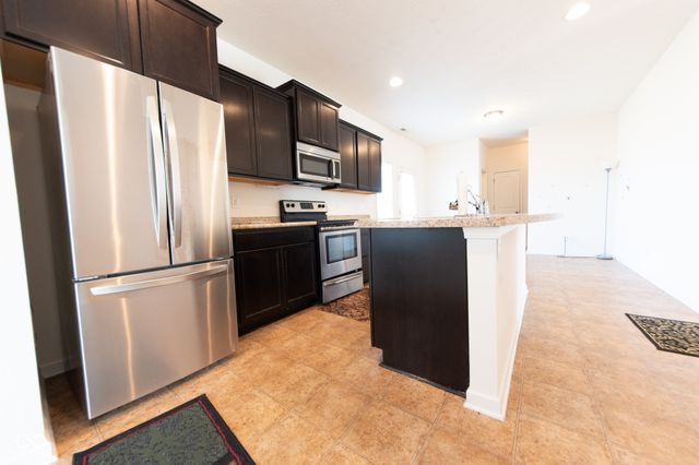 4712 Clairmont Drive, Columbus, IN 47203