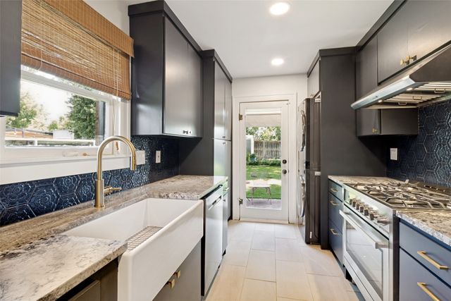5114 Parkland Avenue, Dallas, TX 75235