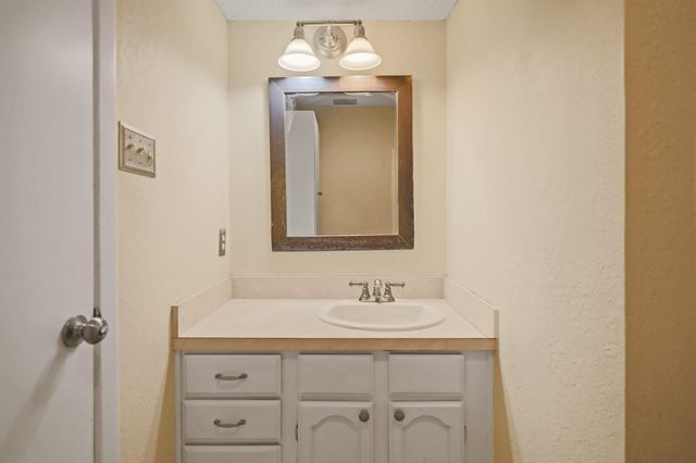 4701 48th Street, Lubbock, TX 79414