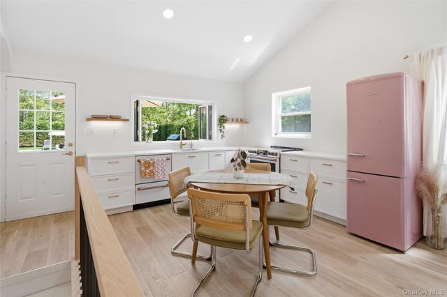 98 Peters Lane, Westhampton, NY 11978