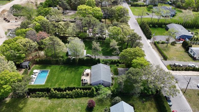 98 Peters Lane, Westhampton, NY 11978
