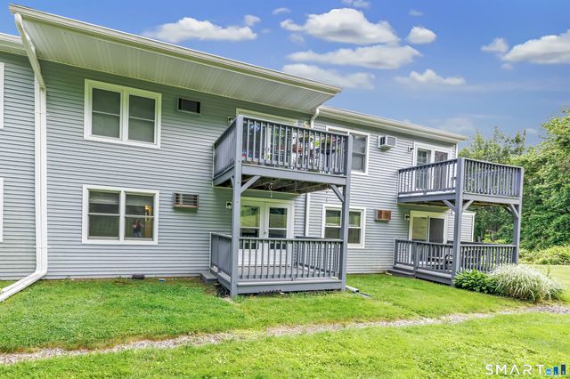40 Senior Drive 40, Monroe, CT 06468