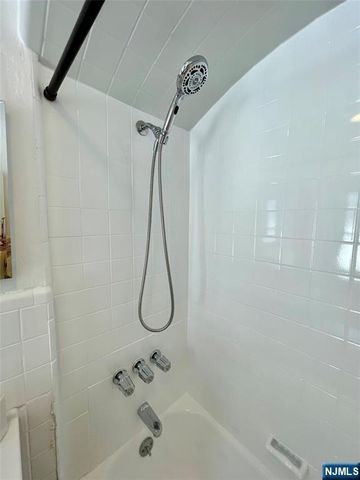 26-28 Spruce Street 1A, Kearny, NJ 07032