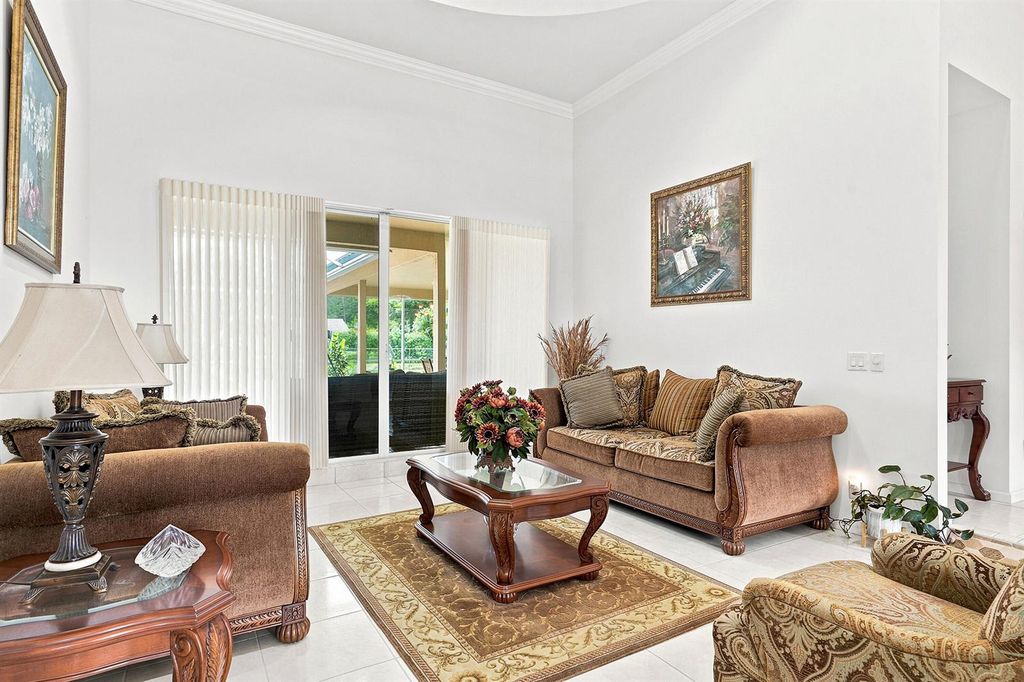 Image 10 of property listing at 13882 43rd Road N, Royal Palm Beach, FL 33411