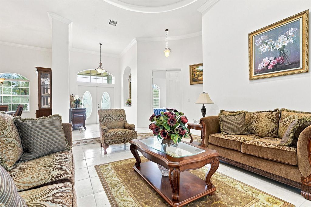 Image 12 of property listing at 13882 43rd Road N, Royal Palm Beach, FL 33411