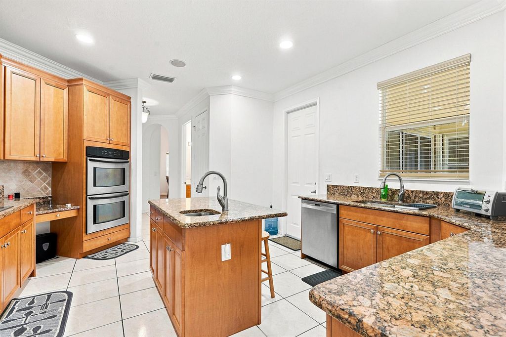 Image 19 of property listing at 13882 43rd Road N, Royal Palm Beach, FL 33411